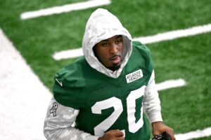jets-running-back-breece-hall-94884190_2a9029.jpg