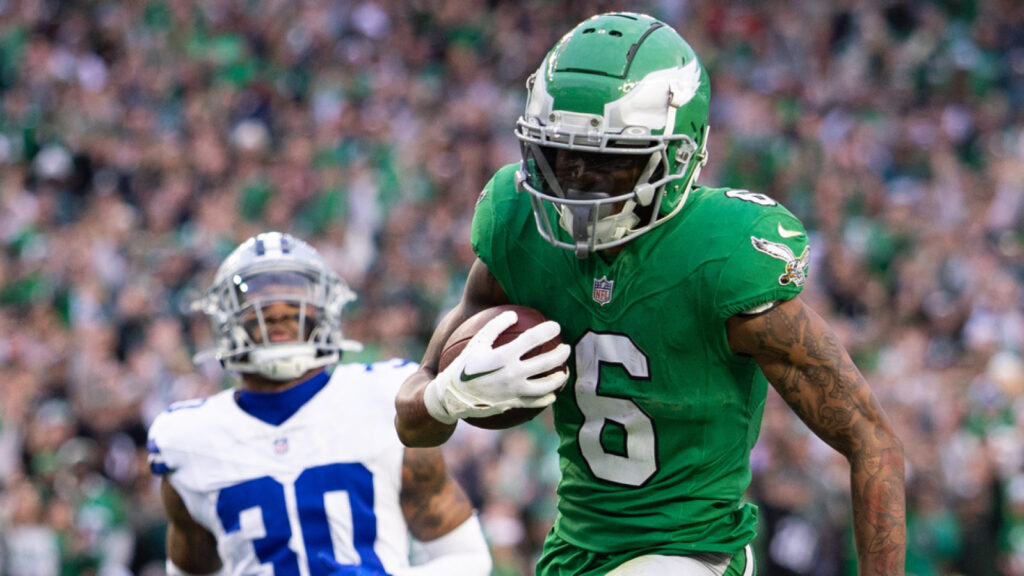 eagles-wr-devonta-smith-on-cusp-setting-record.jpg