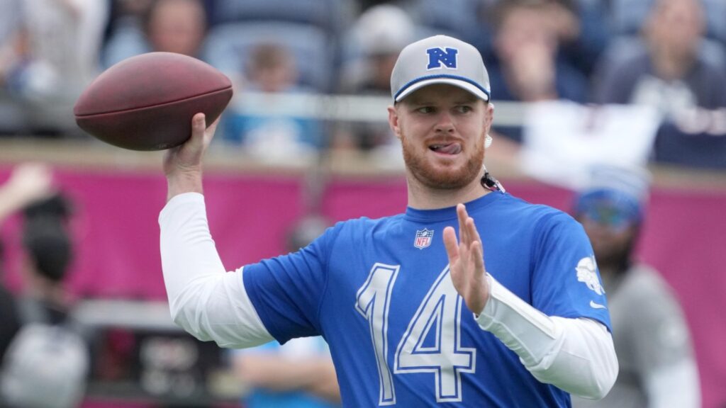 vikings-unlikely-darnold-walk-injury-update.jpg