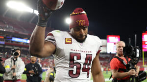 commanders-re-sign-10-time-pro-bowler.jpg