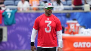 feb-1-2025-orlando-fl-usa-pittsburgh-steelers.jpg