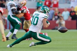 new-york-jets-wide-receiver-89356439.jpg