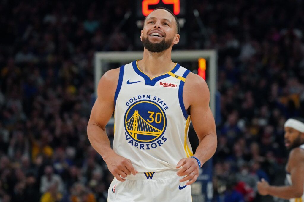 stephen-curry-iconic-night-night-celebration-warriors-origin-1-1024x683.jpg