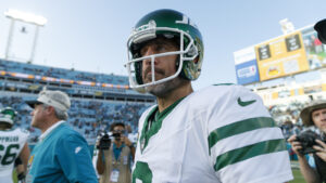 vikings-mccarthy-decision-pushes-rodgers-one-step.jpg