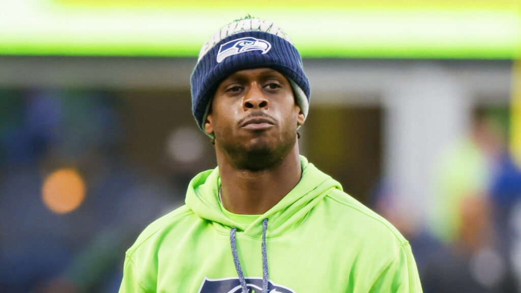 raiders-smith-shares-warning-nfl-signing-extension.jpg