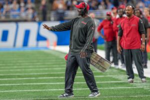 Bowles-vs.-Lions.jpg