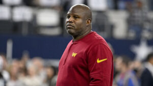 eric-bieniemy-gives-bears-rookies-earful-during.jpg