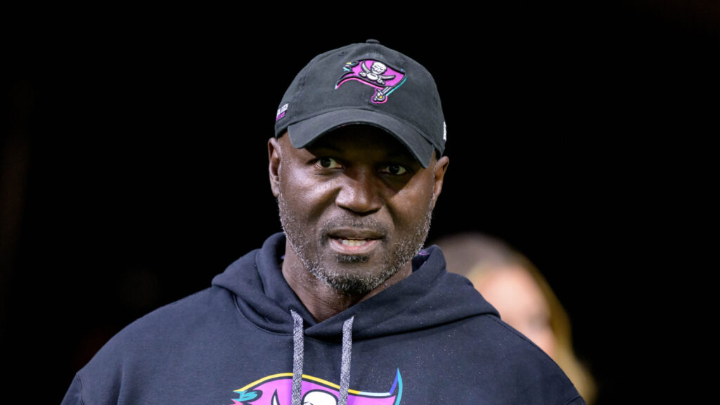 coaching-legend-reacts-buccaneers-surprising-todd.jpg