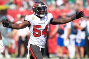 David-Lavonte-Bucs-Eagles-arms-wide-open.jpg