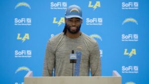 Najee-Harris-Chargers-pic.jpg
