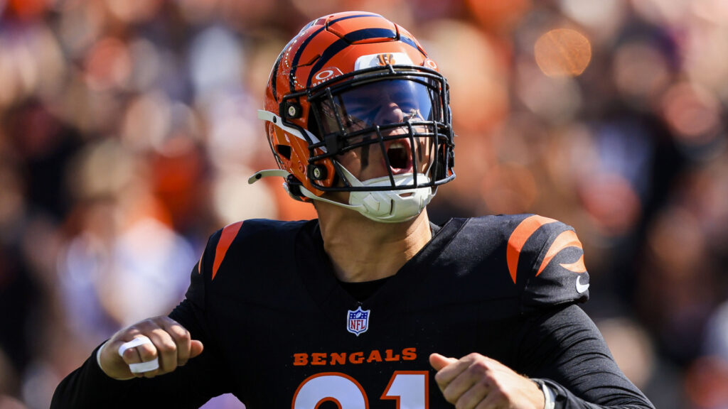 report-bengals-draw-hard-line-trey-hendrickson.jpg