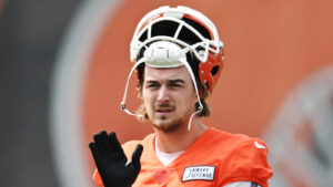 recent-roster-moves-cement-2022-qb-class-as-one.jpg