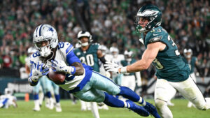 eagles-hang-on-thanks-ugly-second-half-cowboys.jpg
