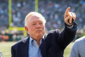 cowboys-owner-jerry-jones-pours-10-25-25-1024x683.jpg