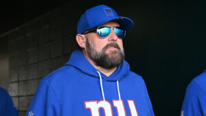 giants-wait-brian-daboll-decision-loss-bears.jpg